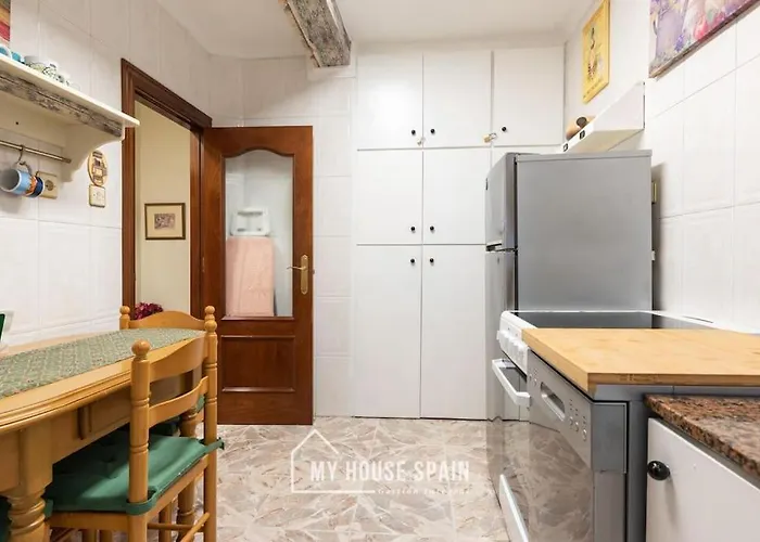 דירה Myhousespain - Amplio Piso Cerca Del Centro גיחון